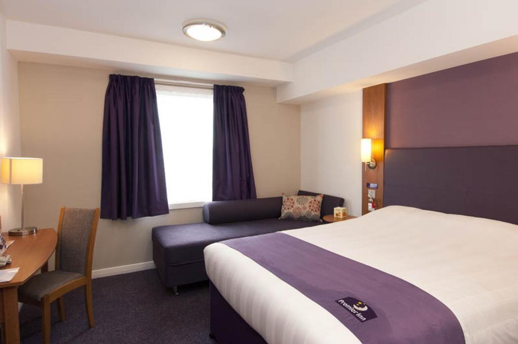 Premier Inn Watford - Croxley Green Экстерьер фото