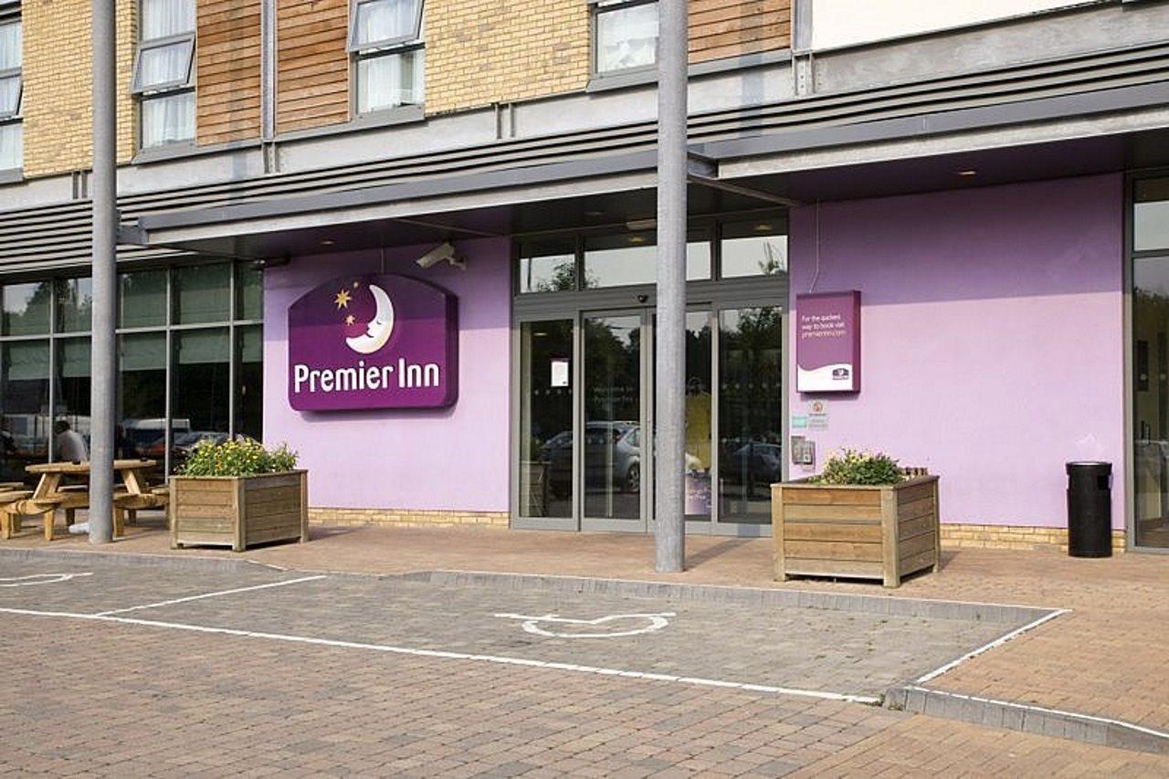 Premier Inn Watford - Croxley Green Экстерьер фото